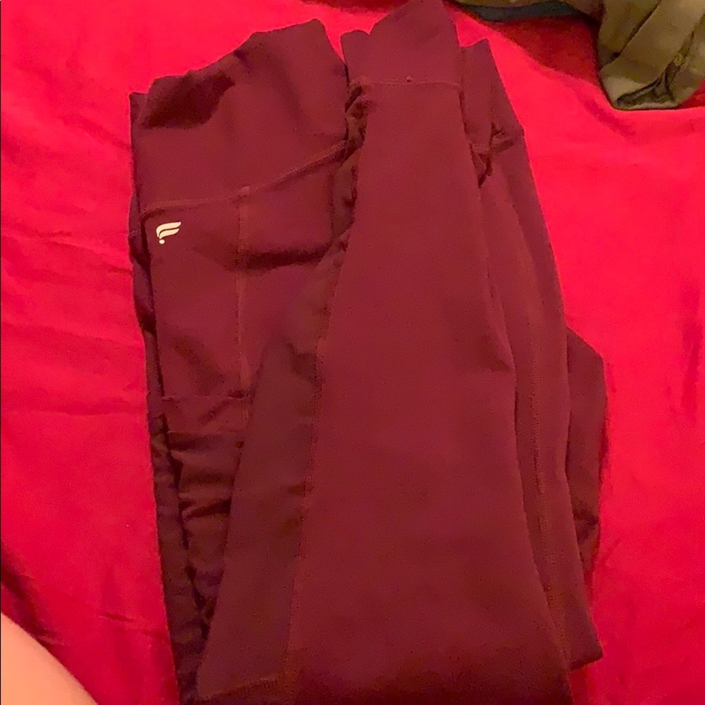 Fabletics Mesh Powerhold 7/8th leggings!